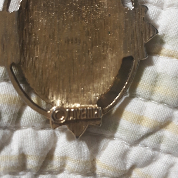 Vintage 1970 Sarah Coventry floral pendant - Picture 3 of 3